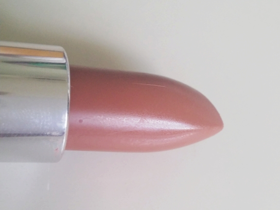 Matte Review Swatches: | Creamy Color Lipsticks Ami\'s Magic Box and Sensational [Maybelline]
